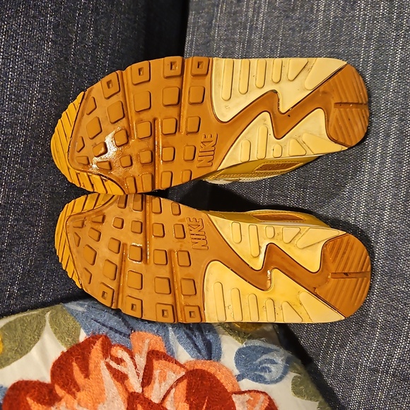 NIKE AIR MAX 90 ~Womens 7 - Picture 8 of 9